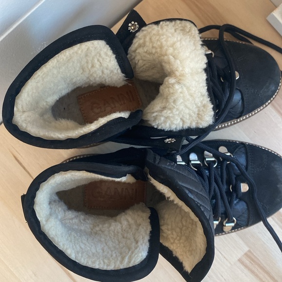 GANNI Edna Suede Ankle Boots - Picture 3 of 16